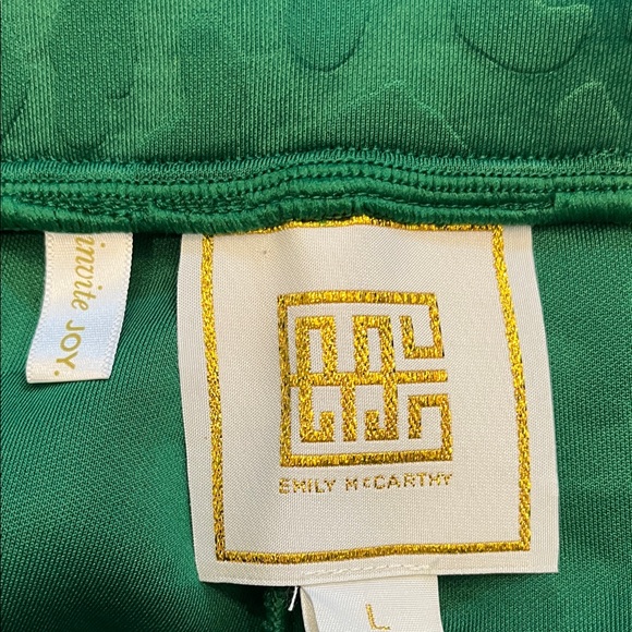 Emily McCarthy High-Rise Evergreen Cheetah Jacquard Shorts - Picture 9 of 10